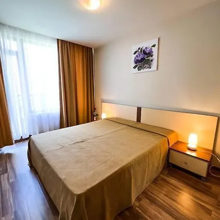 Peaceful Getaway @ Iglika Complex + Parking Apartamento *